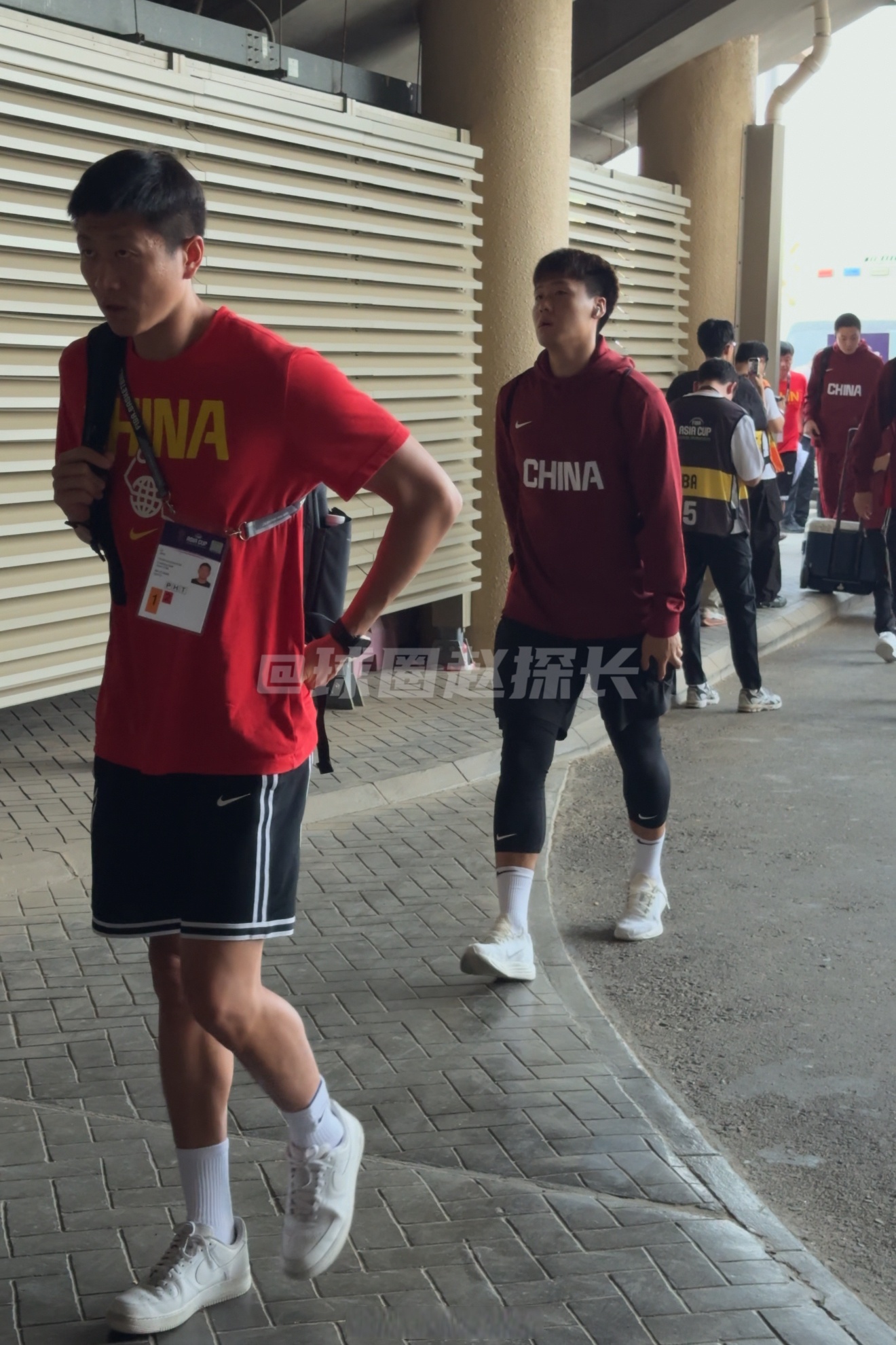 爱游戏官网-今晨深圳男篮调整名单以备NBA季后赛，造点机会环节打磨，引发热议，纪律约束更严格